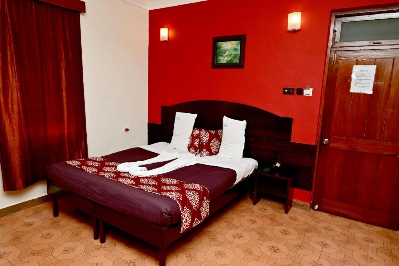 Swimsea Beach Resort, A Beach Property Panaji Exterior foto